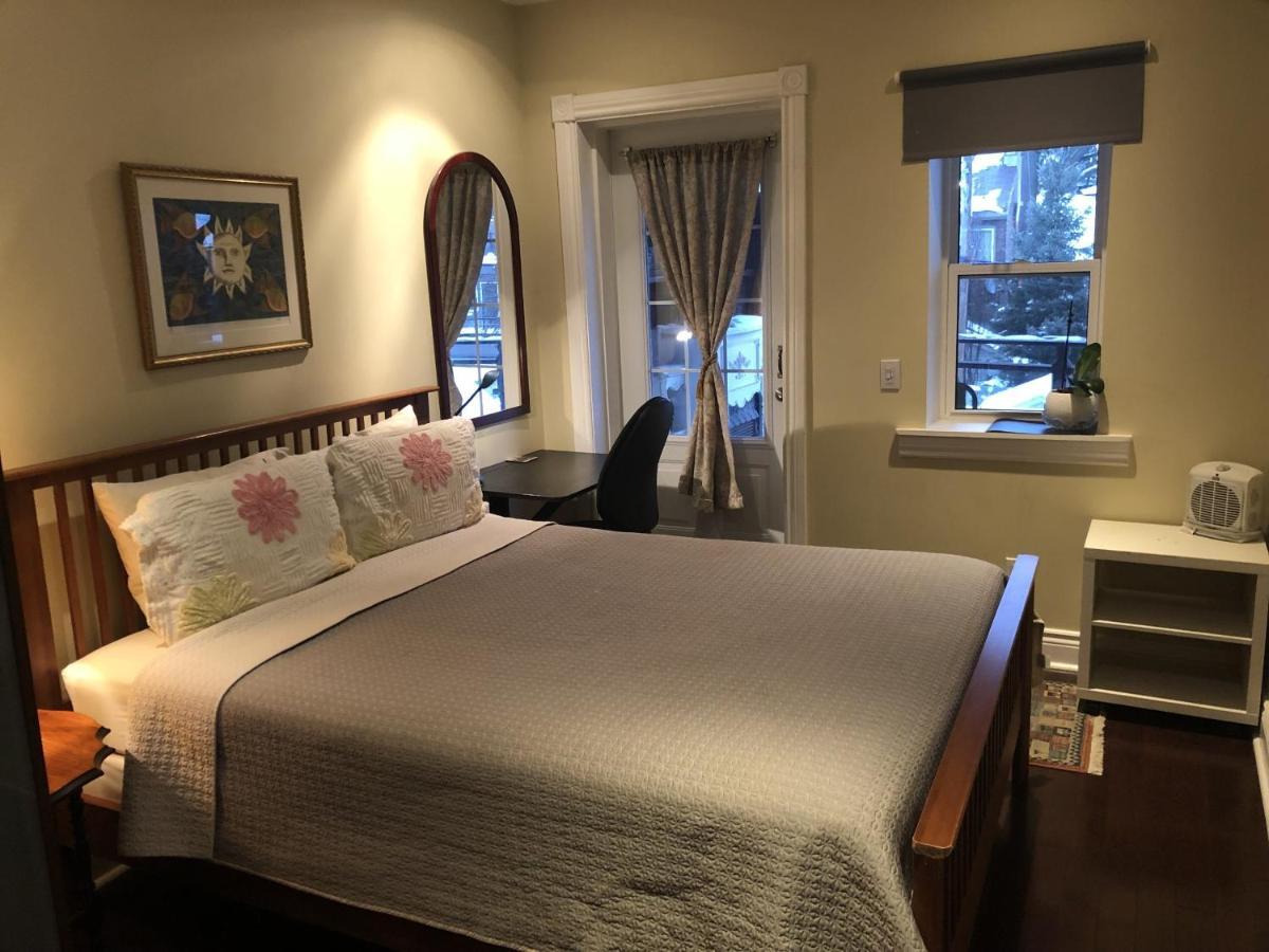 A Seaton Dream Hotel Toronto Room photo