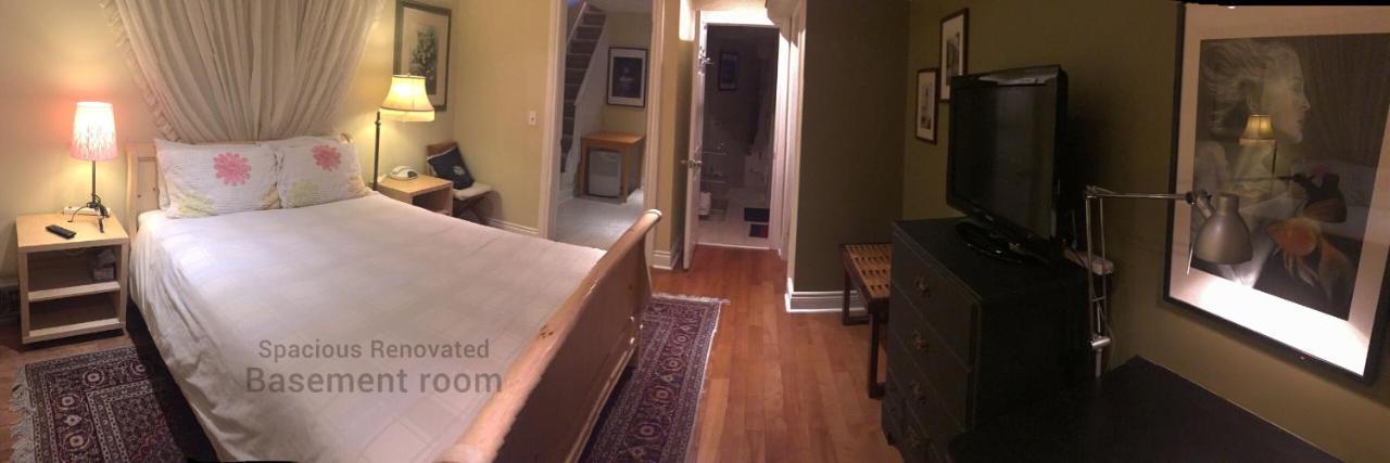 A Seaton Dream Hotel Toronto Room photo