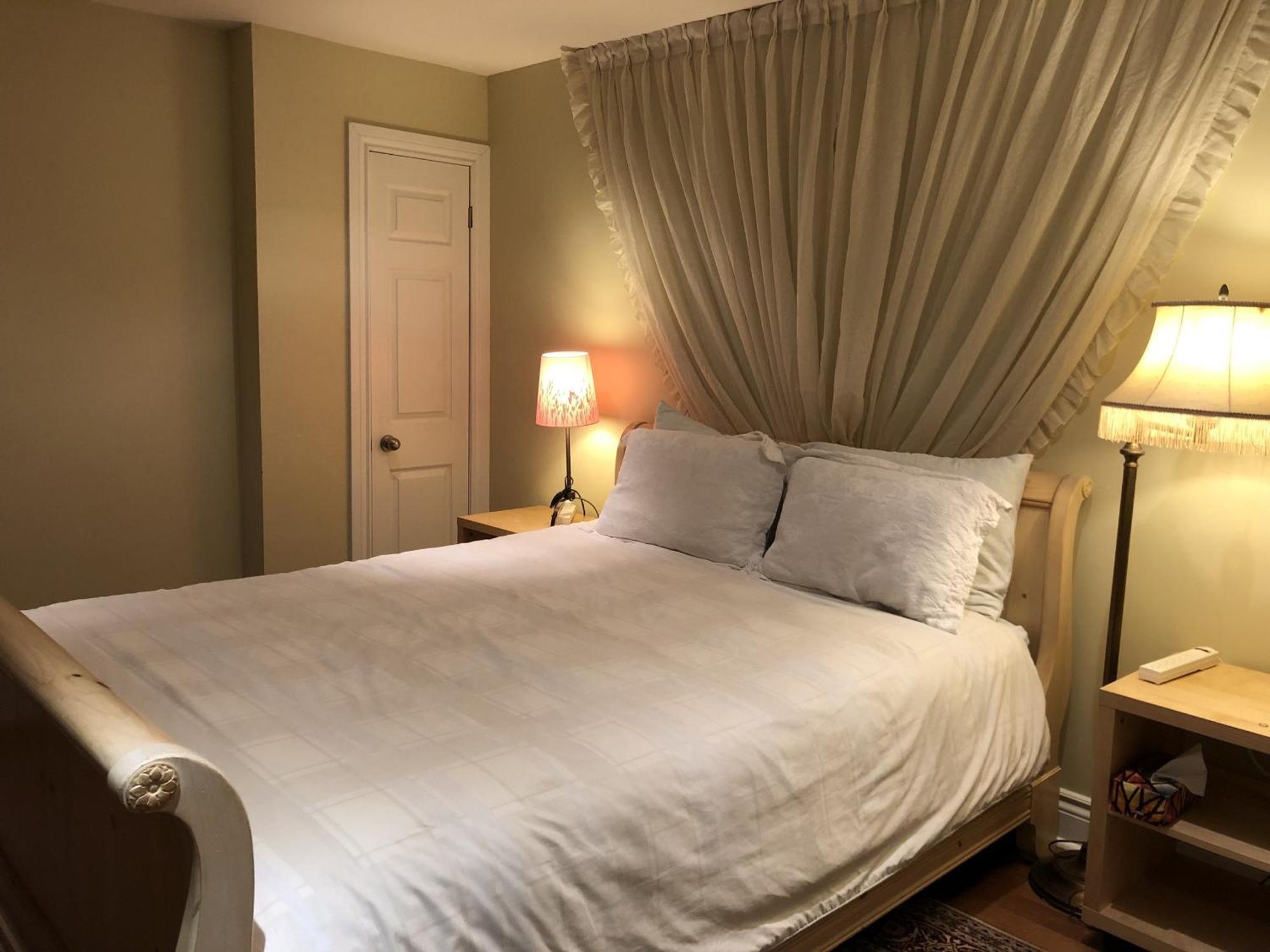 A Seaton Dream Hotel Toronto Room photo